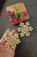 Load image into Gallery viewer, Merilin Golden Shimmer Statement Stud Earrings freeshipping - CASA ROZEN