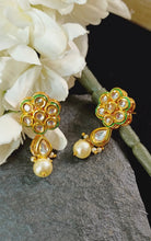 Load image into Gallery viewer, Doinana Kundan Studded White Beaded Choker Jewellery Set freeshipping - CASA ROZEN