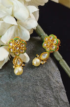 Load image into Gallery viewer, Doinana Kundan Studded White Beaded Choker Jewellery Set freeshipping - CASA ROZEN