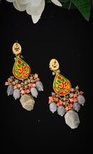 Load image into Gallery viewer, Havalina Lac Art Work Semi Precious Stones and Kundan Choker Set freeshipping - CASA ROZEN