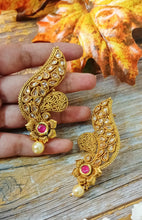 Load image into Gallery viewer, Ivira Crystal Kundan Earrings freeshipping - CASA ROZEN