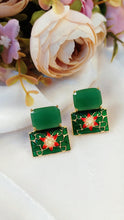 Load image into Gallery viewer, Meroa Green Stone Meenakari Art Earrings freeshipping - CASA ROZEN