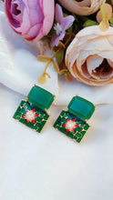 Load image into Gallery viewer, Meroa Green Stone Meenakari Art Earrings freeshipping - CASA ROZEN