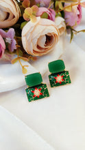 Load image into Gallery viewer, Meroa Green Stone Meenakari Art Earrings freeshipping - CASA ROZEN