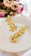 Load image into Gallery viewer, Kessin Olive Golden Carved Natural Stone Earrings freeshipping - CASA ROZEN