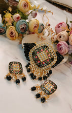 Load image into Gallery viewer, Vihaar Hand Painted Black Baati Stones Choker Set