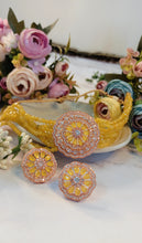 Load image into Gallery viewer, Roseatte AD Gold Yellow Baati Stone Rose Gold Base Choker Set