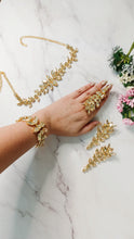 Load image into Gallery viewer, Kairoz Golden Stone Jewelry Set