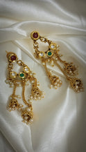 Load image into Gallery viewer, Kolavi Triya Tokri Earrings