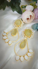 Load image into Gallery viewer, Tosska Citrine and Pearl Earrings