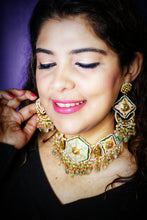 Load image into Gallery viewer, Balochi Lac Art Work Semi Precious Stones and Kundan Choker Set