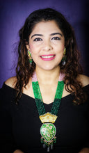 Load image into Gallery viewer, Muglaniya Lac Art Work Semi Precious Stones and Kundan Set