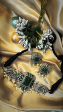Load image into Gallery viewer, Hazeera Kale Green German Silver Choker Set