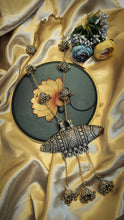 Load image into Gallery viewer, Machaal German Silver Neckpiece