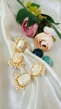 Load image into Gallery viewer, Peruana Baroque Pearl Stone Earrings