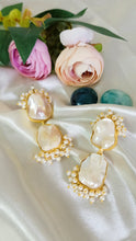 Load image into Gallery viewer, Peruana Baroque Pearl Stone Earrings