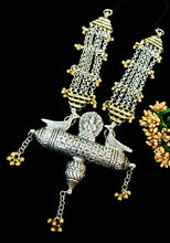 Load image into Gallery viewer, Tovassa Statement German Silver Neckpiece freeshipping - CASA ROZEN
