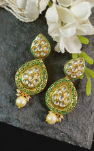 Load image into Gallery viewer, Vanara Kundan Polki Meenakari 22 Carat Gold Plated Choker Jewellery Set freeshipping - CASA ROZEN
