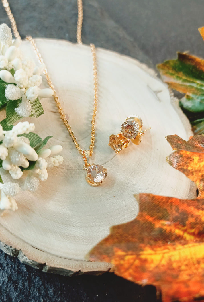 Verissca Champagne Gold American Diamond Pendant Set freeshipping - CASA ROZEN