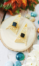 Load image into Gallery viewer, Melisan Black Tumble Stone Earrings freeshipping - CASA ROZEN
