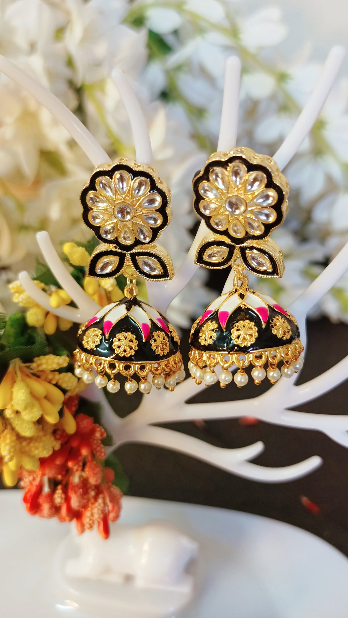 Earrings  Black alloy artificial stones and beads earrings