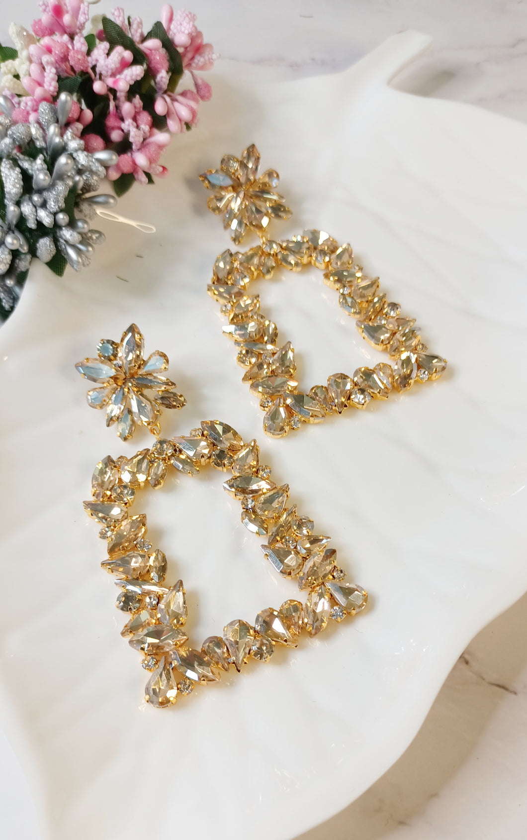 Tessa Golden Shimmer Earrings freeshipping - CASA ROZEN