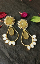 Load image into Gallery viewer, Tosska Golden Tumble Mother Of Pearl Earrings freeshipping - CASA ROZEN
