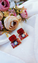 Load image into Gallery viewer, Meroa Maroon Stone Meenakari Art Earrings freeshipping - CASA ROZEN
