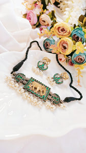 Gajananta Green Stone Choker Set freeshipping - CASA ROZEN