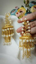 Load image into Gallery viewer, Inahra Pearl Tokri Earrings
