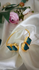 Menom Apatite Stone Hand Cuff / Bracelet