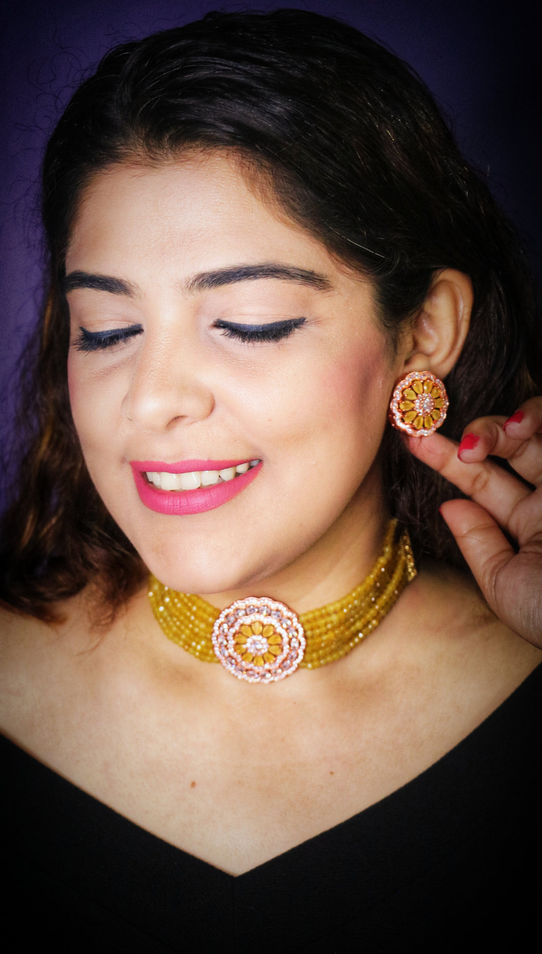 Roseatte AD Gold Yellow Baati Stone Rose Gold Base Choker Set