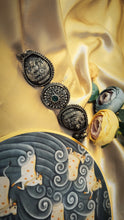 Load image into Gallery viewer, Barosa Green Stone Antique Statement Ring
