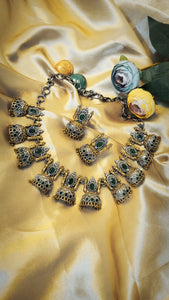 Uraan Kale Green Statement German Silver Set