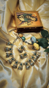 Uraan Kale Green Statement German Silver Set