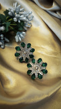 Load image into Gallery viewer, Solaez Kale Green German Silver Studs
