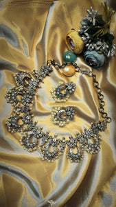 Vissa Crystal Stones and Pearls Embellished German Silver Jewellery Set