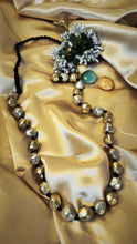 Load image into Gallery viewer, Vana Dual Tone Beaded Mala
