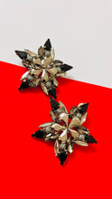 Load image into Gallery viewer, Faroska Grey Earrings
